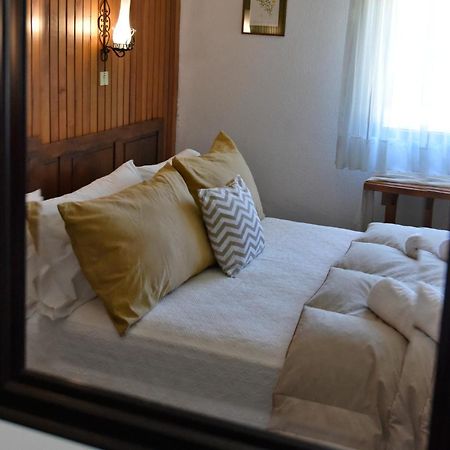 Hosteria Cerro Nevado San Martín de los Andes Esterno foto